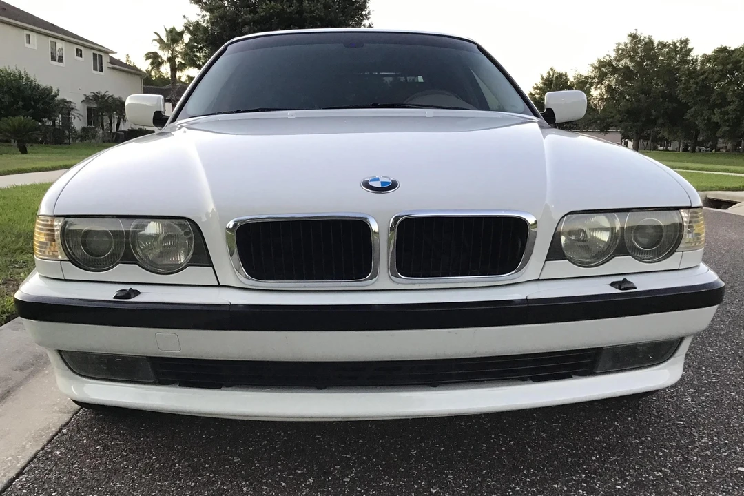 2001 BMW E38 7 Series - Image 2 of 31