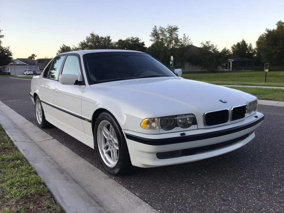 2001 BMW E38 7 Series - Image 29 of 31