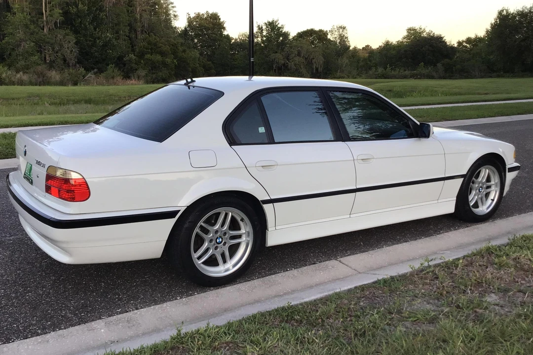 2001 BMW E38 7 Series - Image 4 of 31