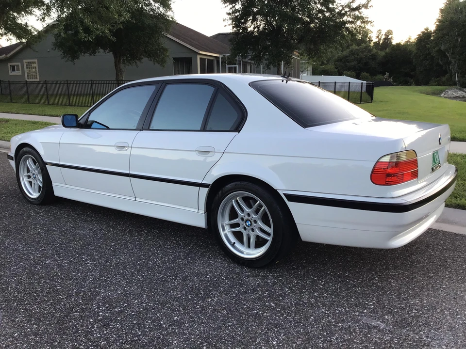 2001 BMW E38 7 Series - Image 13 of 31