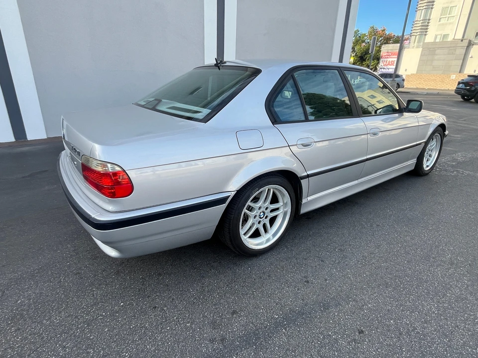 2001 BMW E38 7 Series - Image 17 of 31