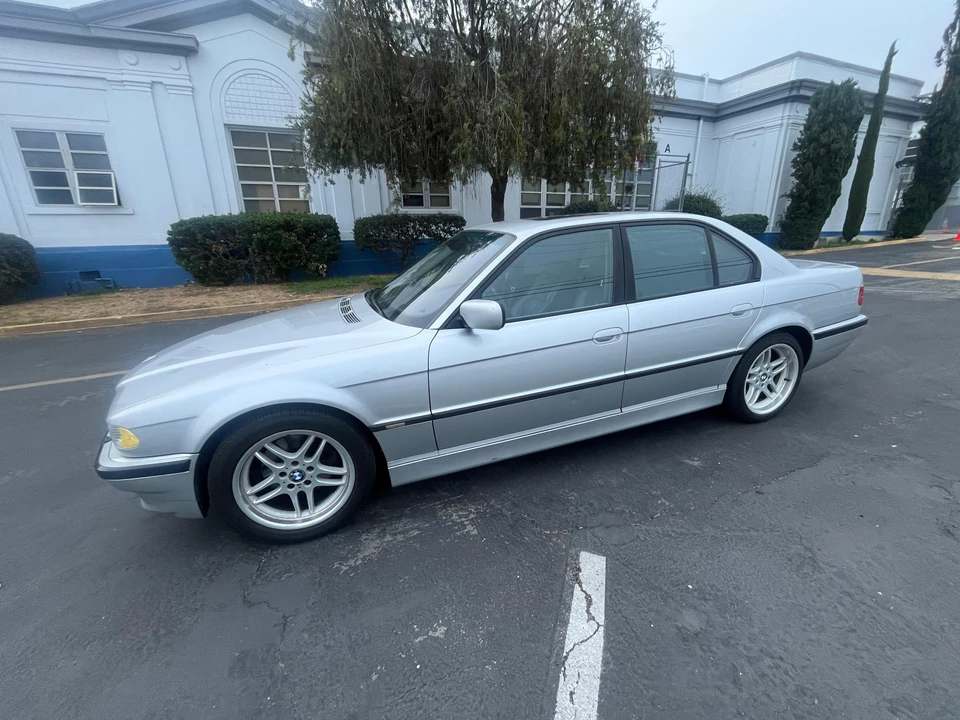 2001 BMW E38 7 Series - Image 9 of 31