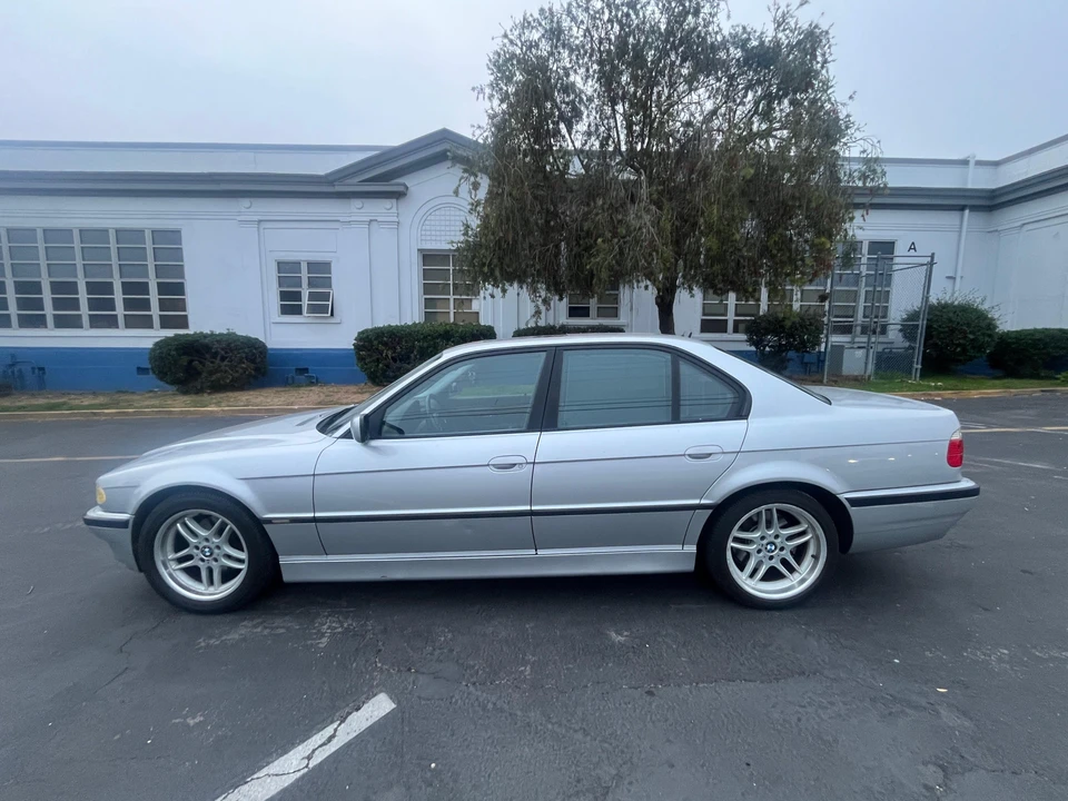 2001 BMW E38 7 Series - Image 10 of 31