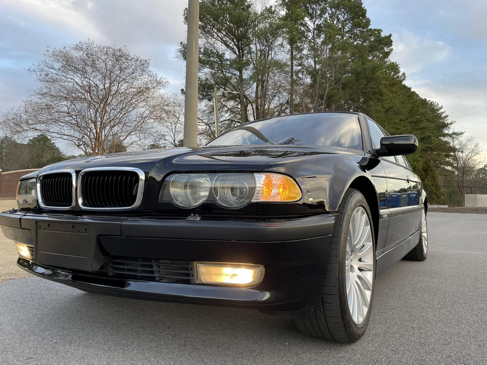 2001 BMW E38 7 Series - Image 18 of 31