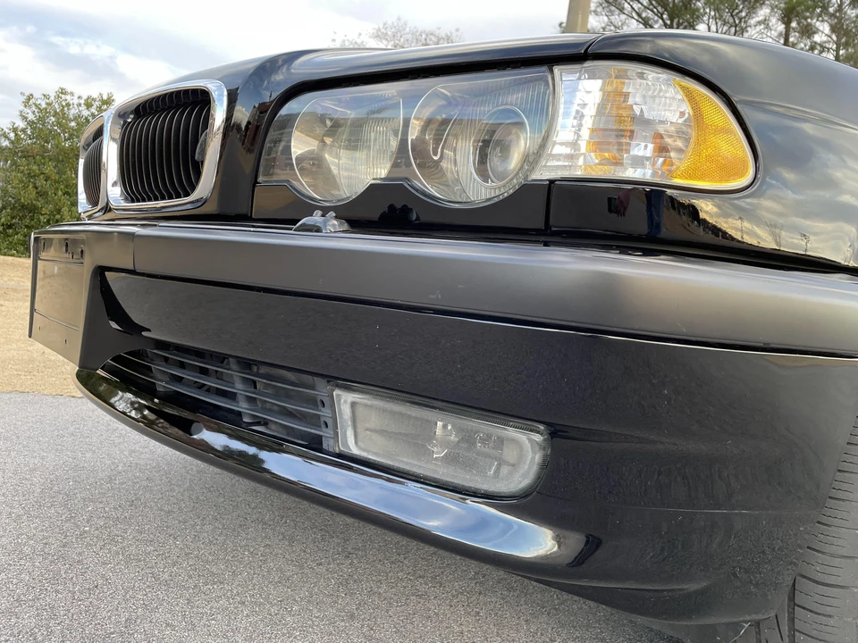 2001 BMW E38 7 Series - Image 19 of 31