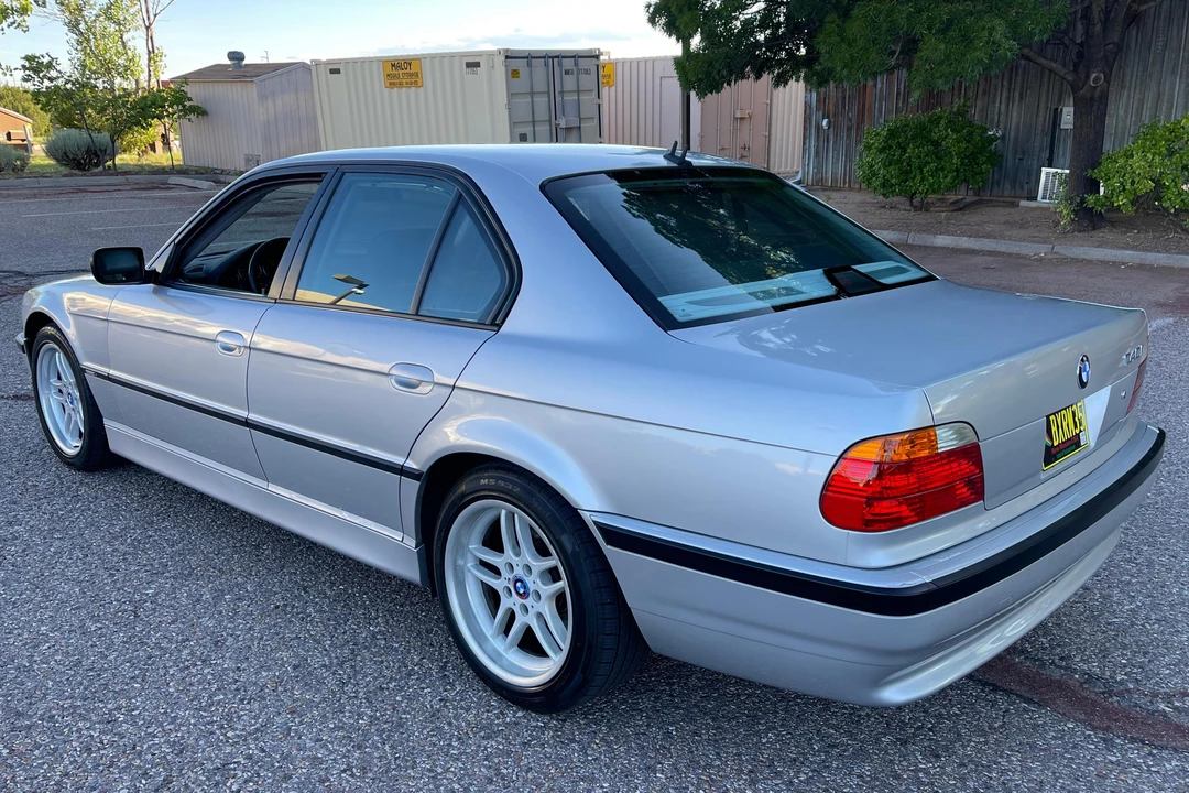 2001 BMW E38 7 Series - Image 4 of 31