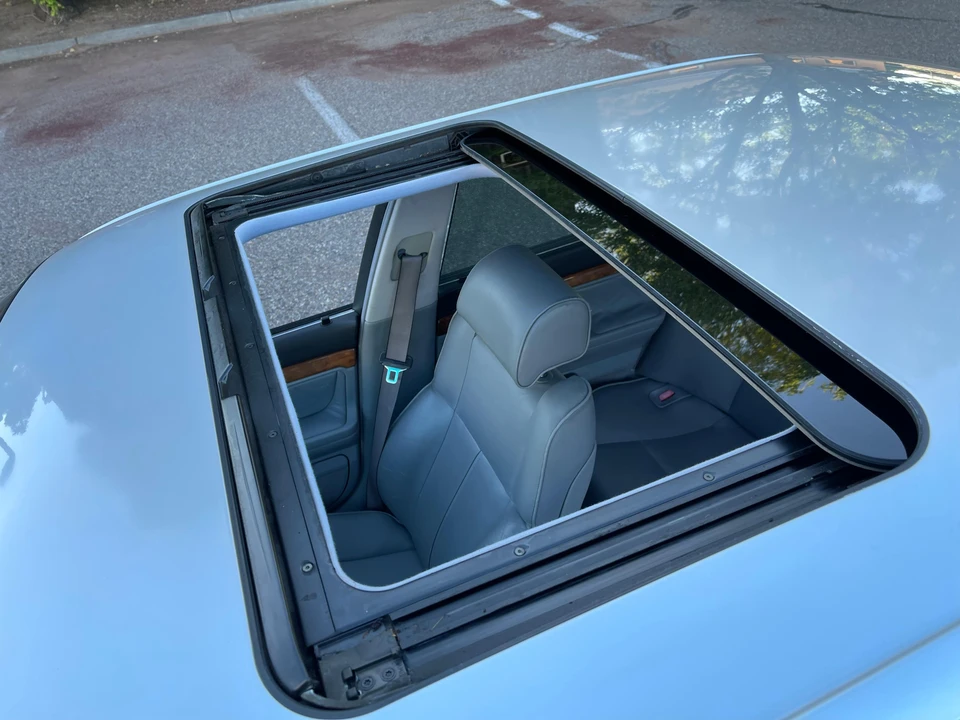2001 BMW E38 7 Series - Image 30 of 31