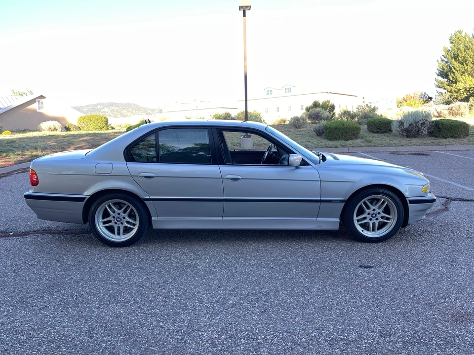 2001 BMW E38 7 Series - Image 11 of 31