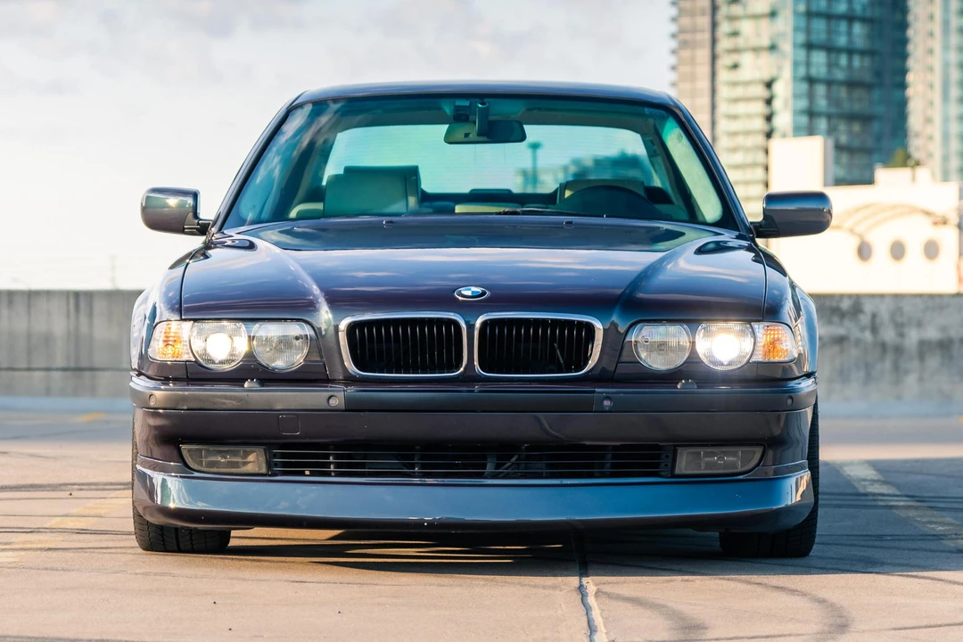 2001 BMW E38 7 Series - Image 2 of 31