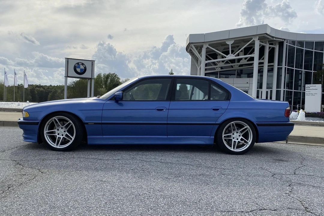 2001 BMW E38 7 Series - Image 3 of 5