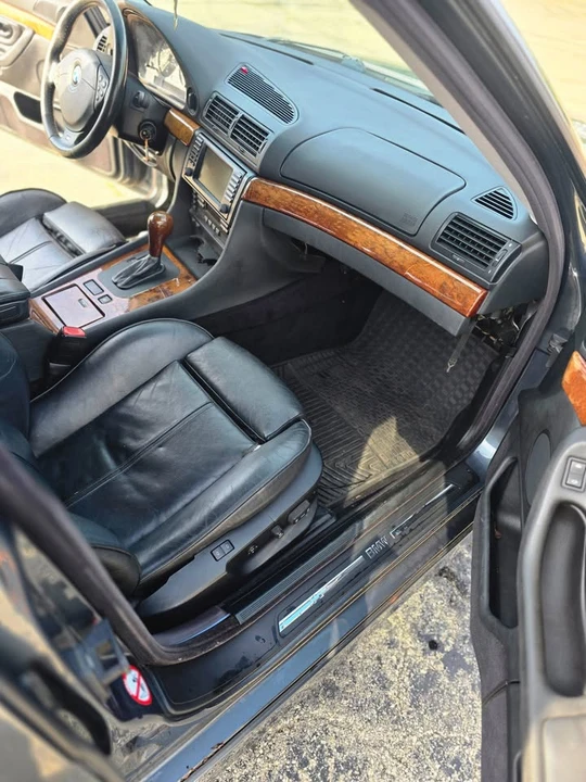 2001 BMW E38 7 Series - Image 14 of 15