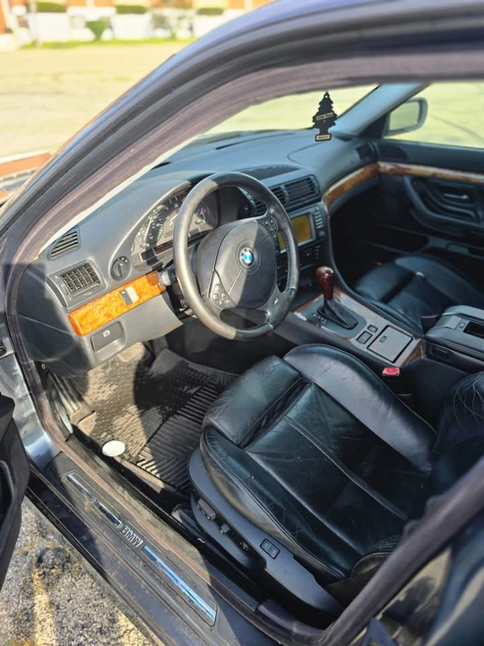 2001 BMW E38 7 Series - Image 9 of 15
