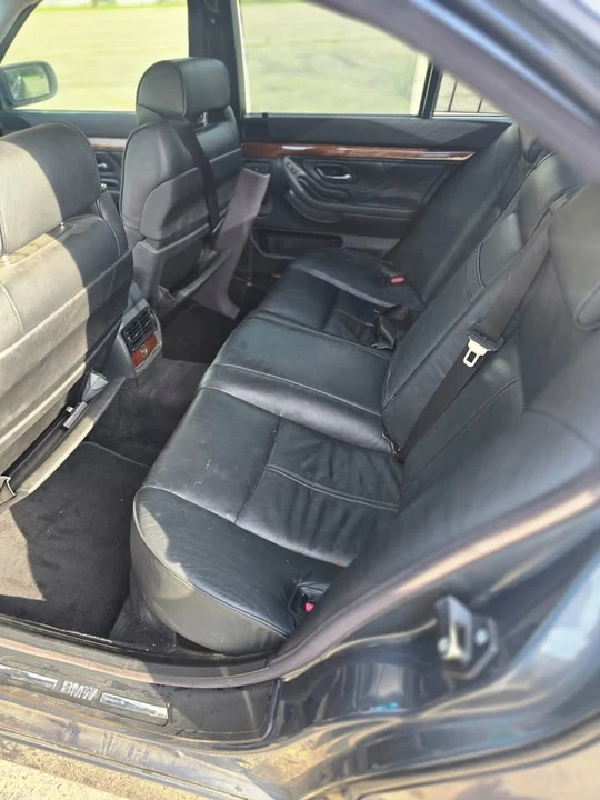 2001 BMW E38 7 Series - Image 12 of 15