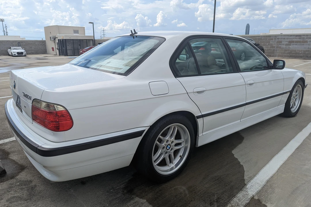 2001 BMW E38 7 Series - Image 4 of 31