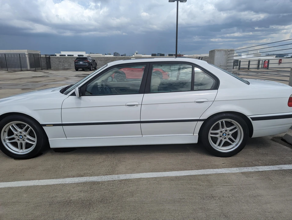 2001 BMW E38 7 Series - Image 18 of 31