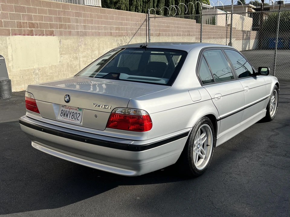 2001 BMW E38 7 Series - Image 23 of 31