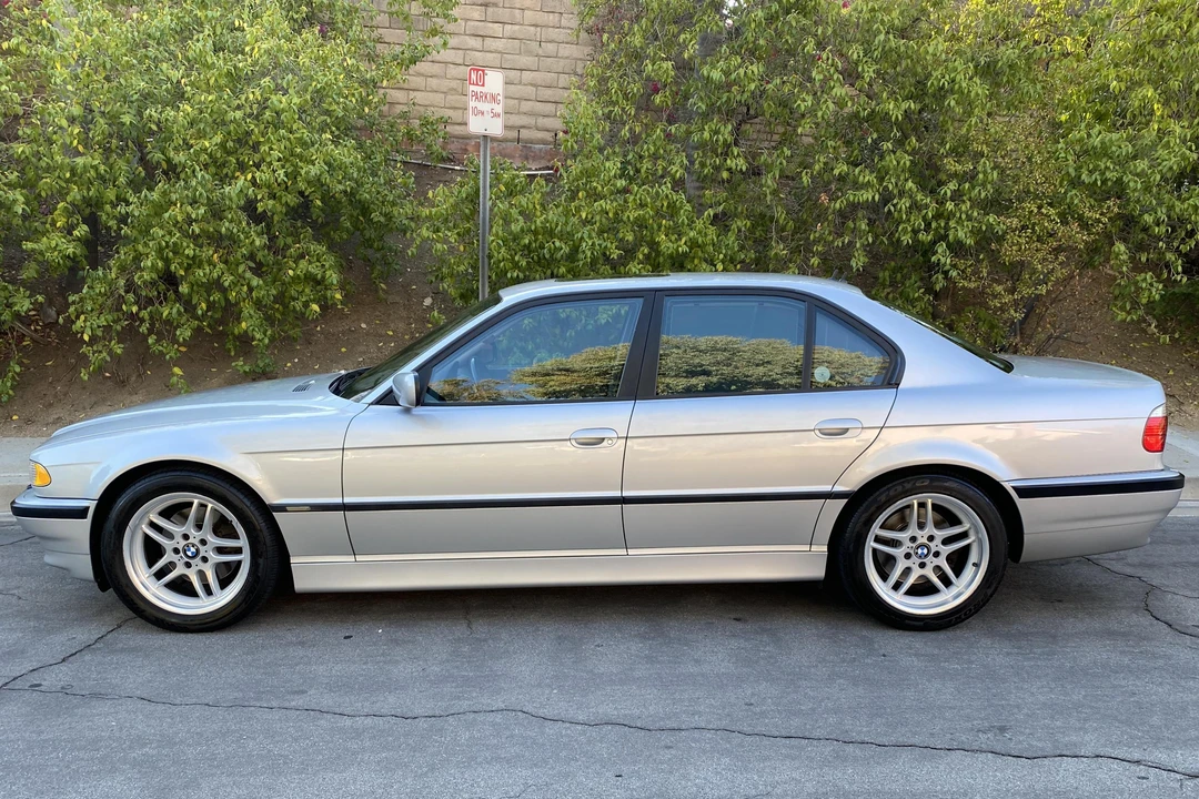 2001 BMW E38 7 Series - Image 12 of 31