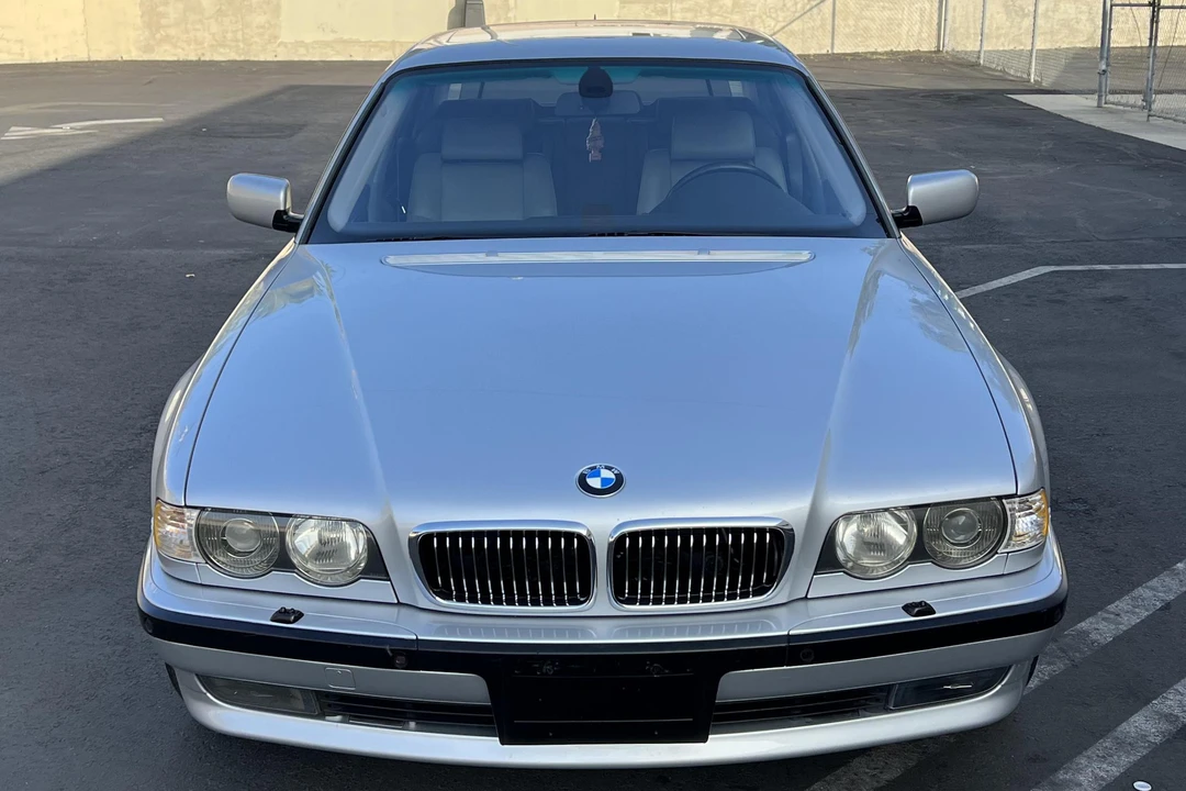 2001 BMW E38 7 Series - Image 2 of 31