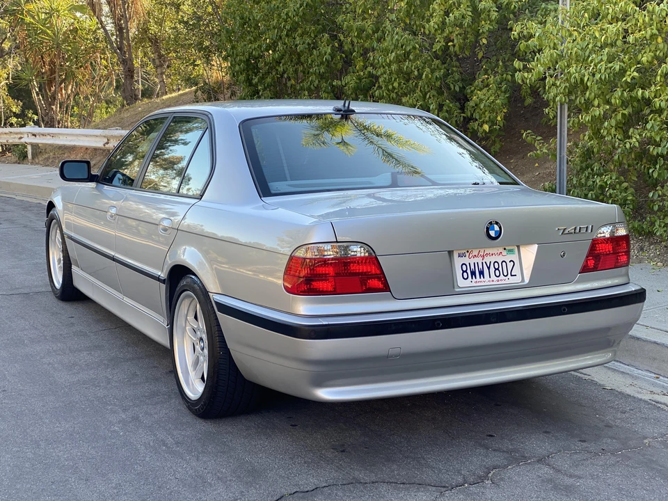 2001 BMW E38 7 Series - Image 18 of 31