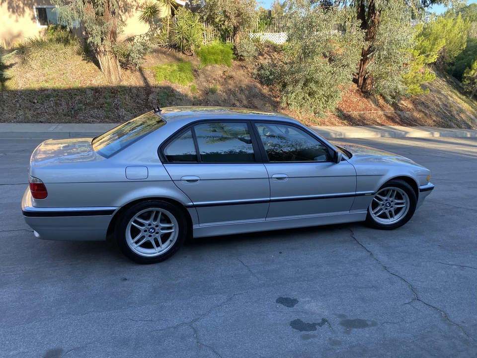 2001 BMW E38 7 Series - Image 26 of 31