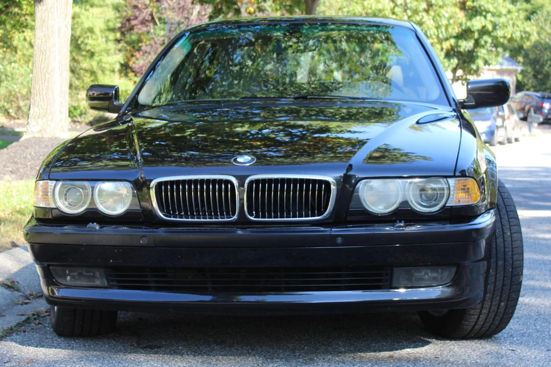 2001 BMW E38 7 Series - Image 2 of 6