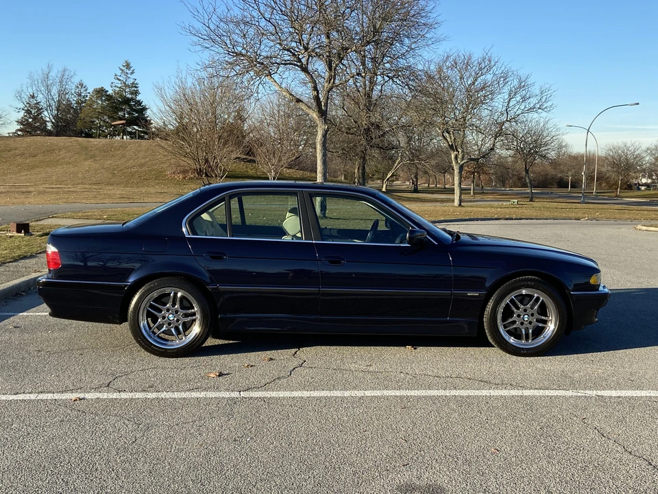 2001 BMW E38 7 Series - Image 9 of 31