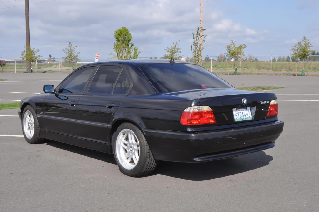 2001 BMW E38 7 Series - Image 11 of 31