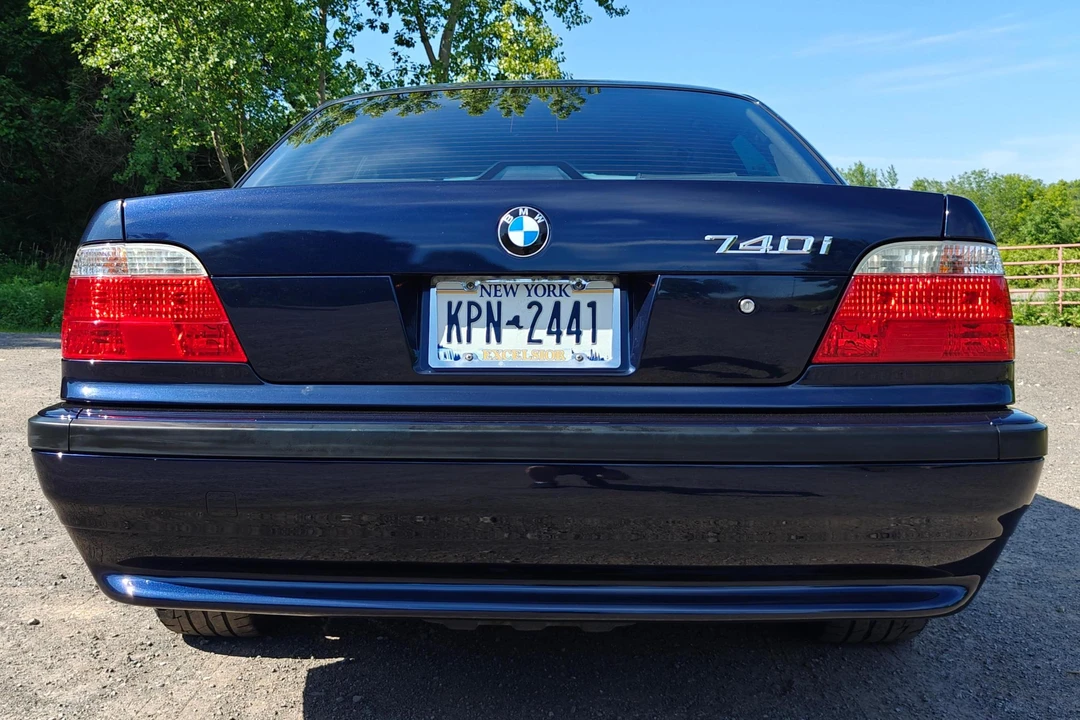 2001 BMW E38 7 Series - Image 5 of 31
