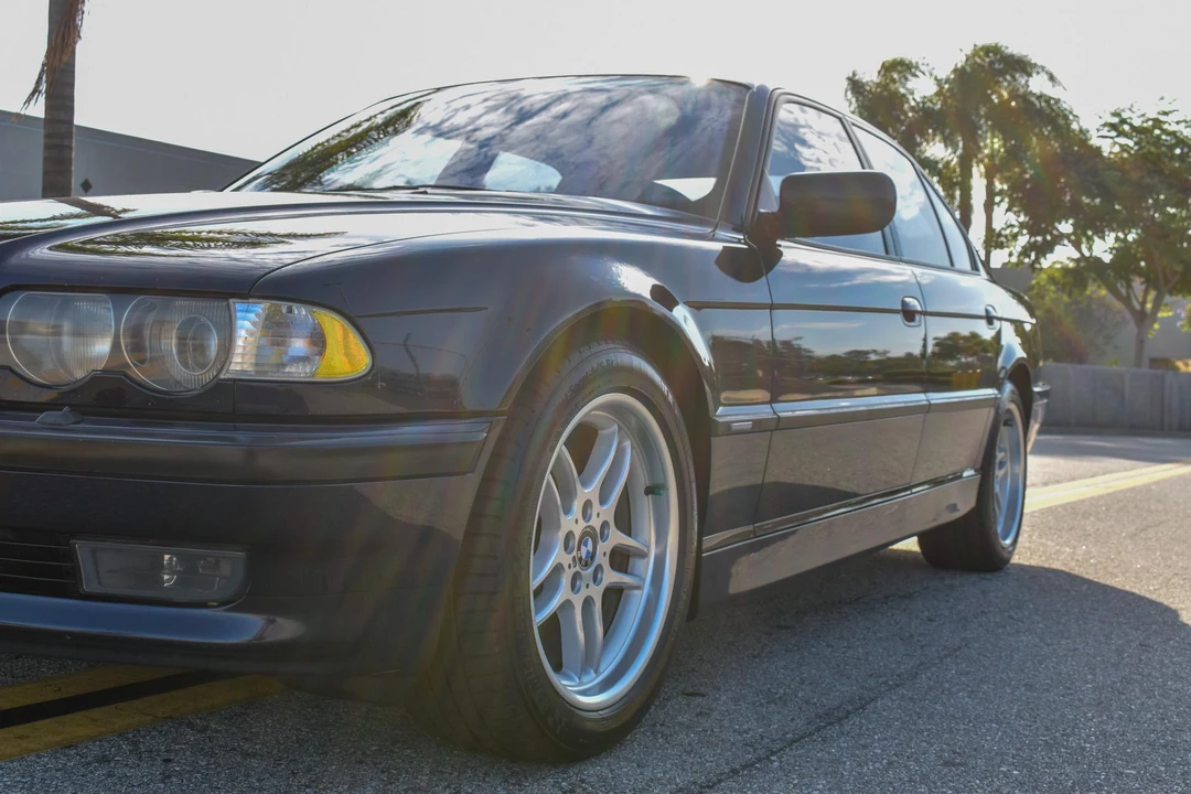 2001 BMW E38 7 Series - Image 25 of 31