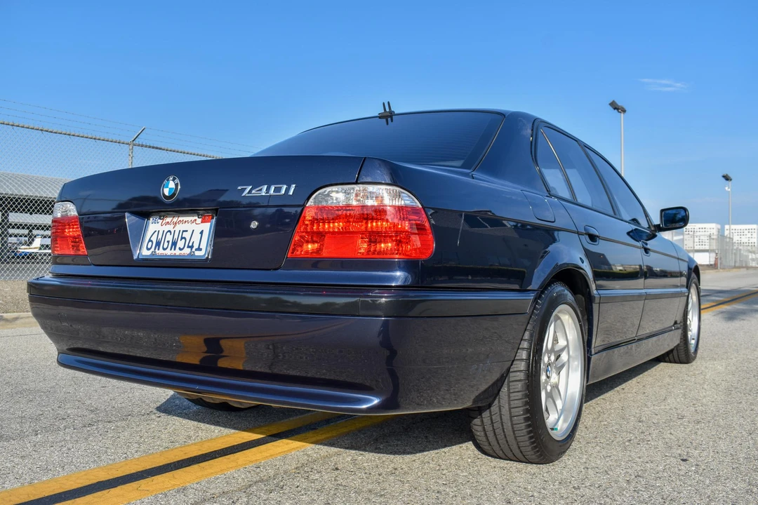 2001 BMW E38 7 Series - Image 15 of 31