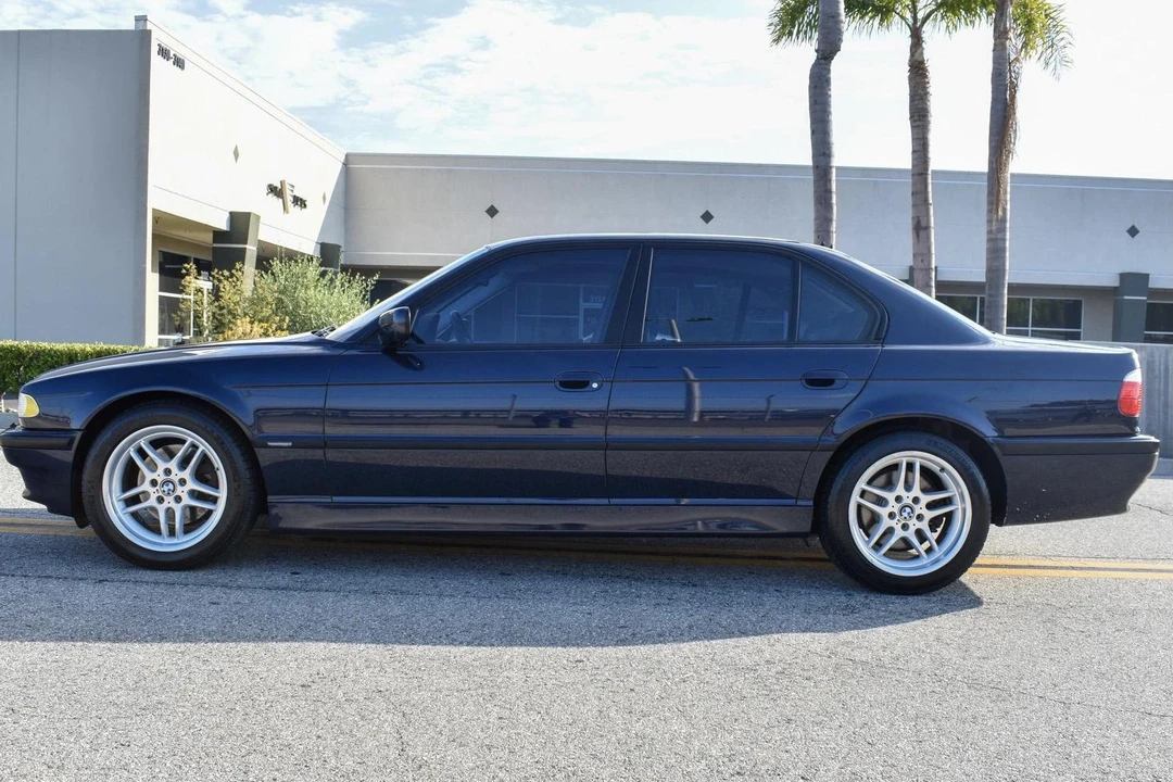 2001 BMW E38 7 Series - Image 3 of 31