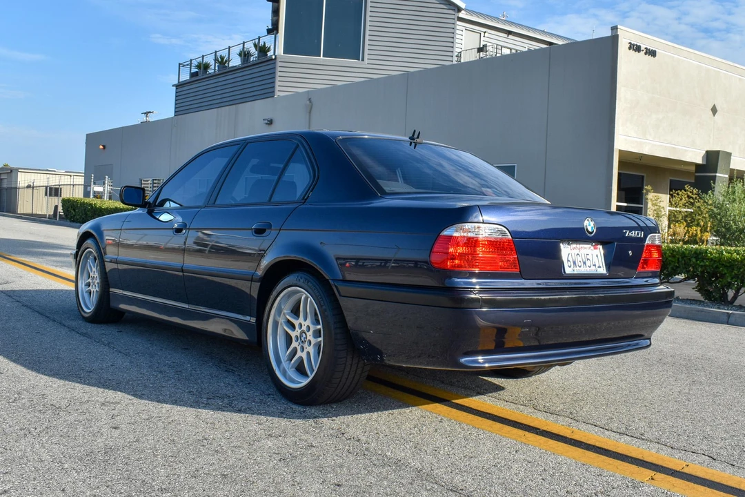 2001 BMW E38 7 Series - Image 11 of 31