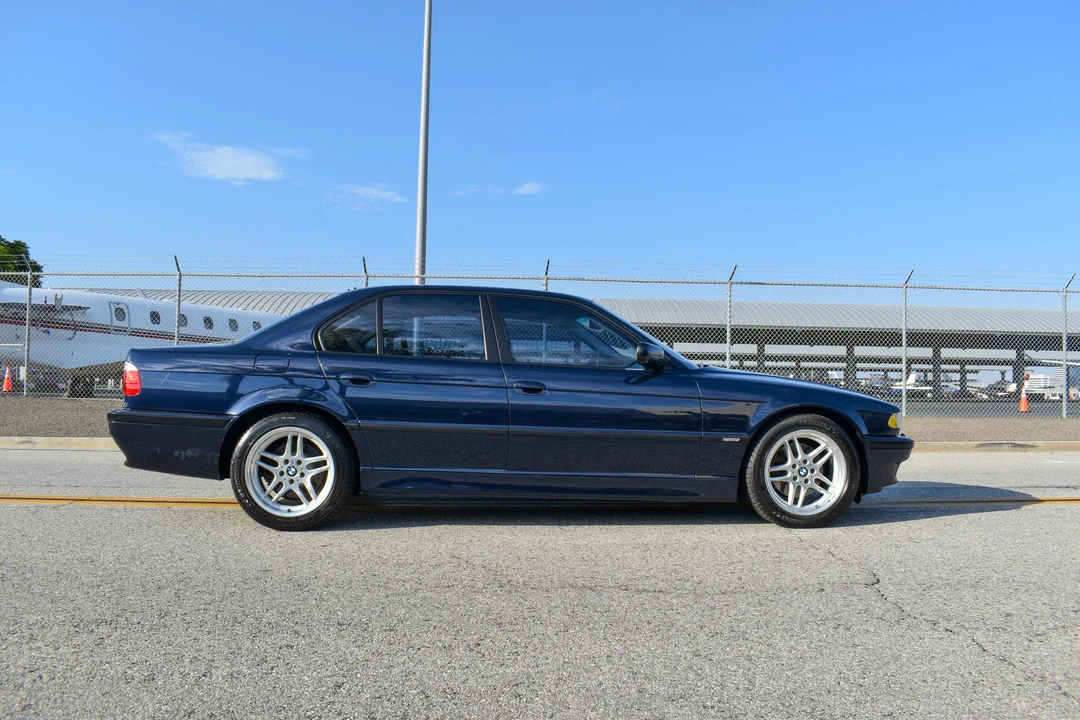 2001 BMW E38 7 Series - Image 16 of 31