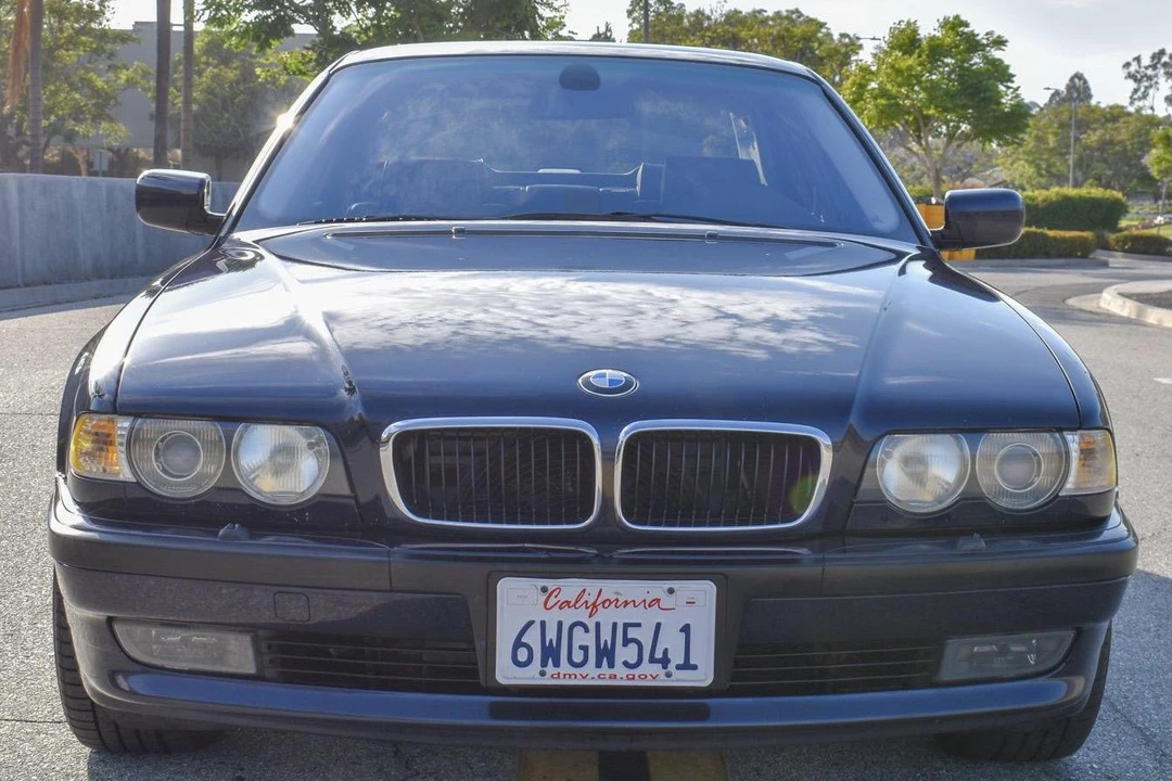 2001 BMW E38 7 Series - Image 2 of 31
