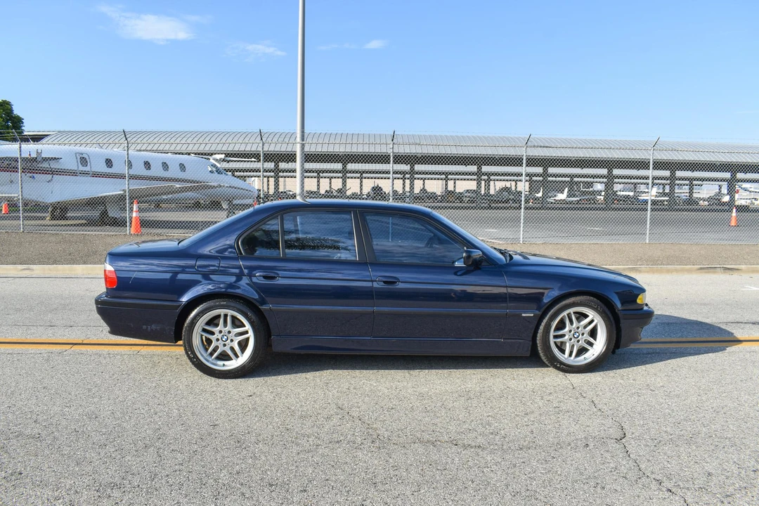 2001 BMW E38 7 Series - Image 17 of 31