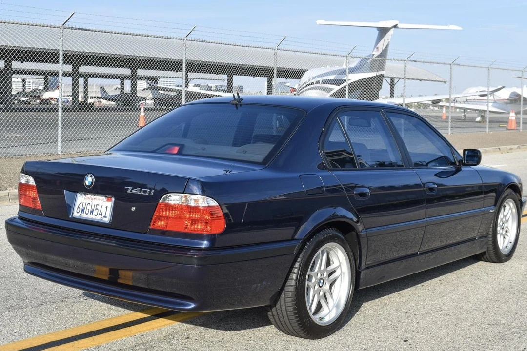 2001 BMW E38 7 Series - Image 4 of 31