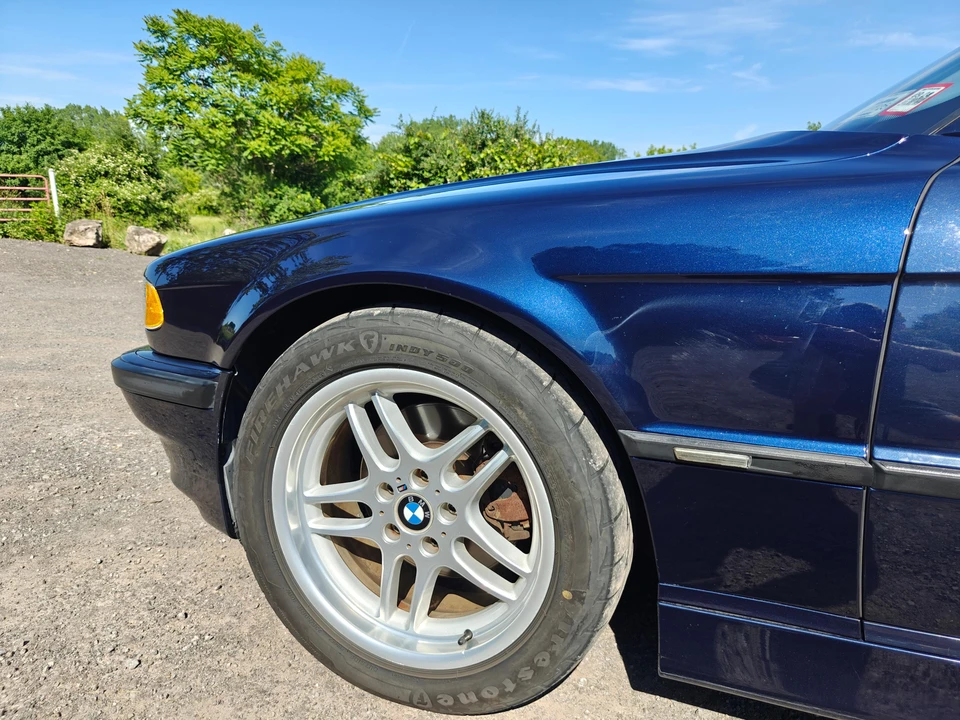 2001 BMW E38 7 Series - Image 11 of 31