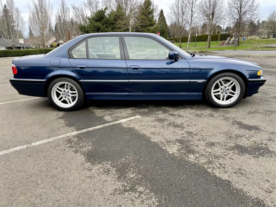 2001 BMW E38 7 Series - Image 18 of 31