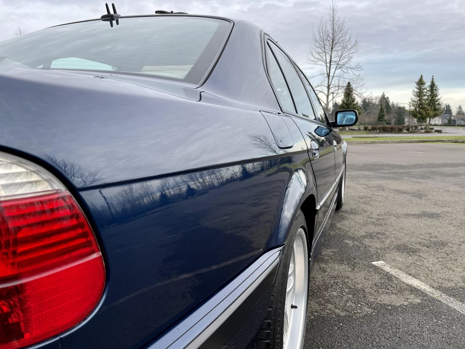 2001 BMW E38 7 Series - Image 25 of 31