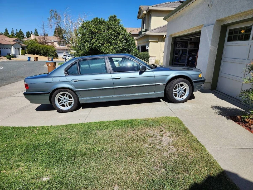 2001 BMW E38 7 Series - Image 9 of 10