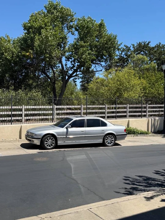 2001 BMW E38 7 Series - Image 2 of 11