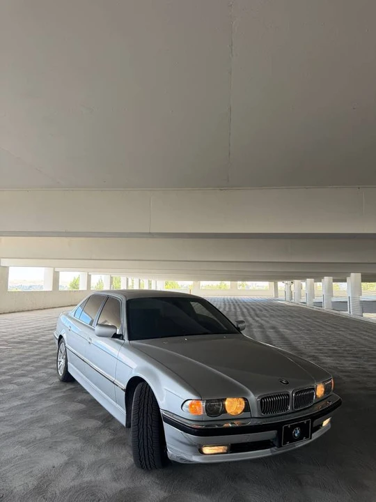 2001 BMW E38 7 Series - Image 4 of 11