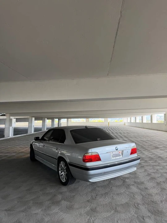 2001 BMW E38 7 Series - Image 6 of 11