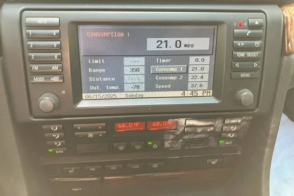 2001 BMW E38 7 Series - Image 16 of 21