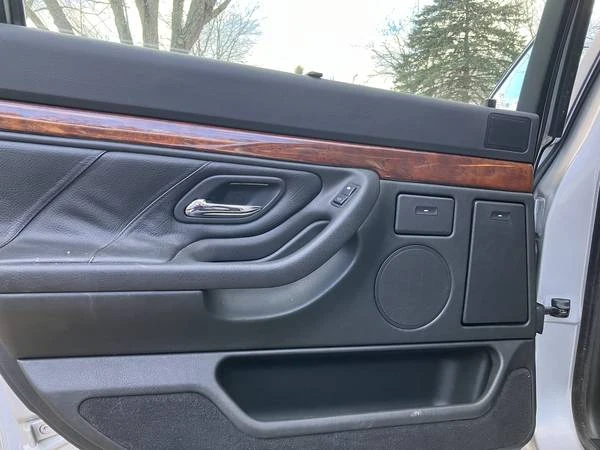 2001 BMW E38 7 Series - Image 20 of 21