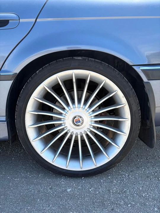 2001 BMW E38 7 Series - Image 12 of 15