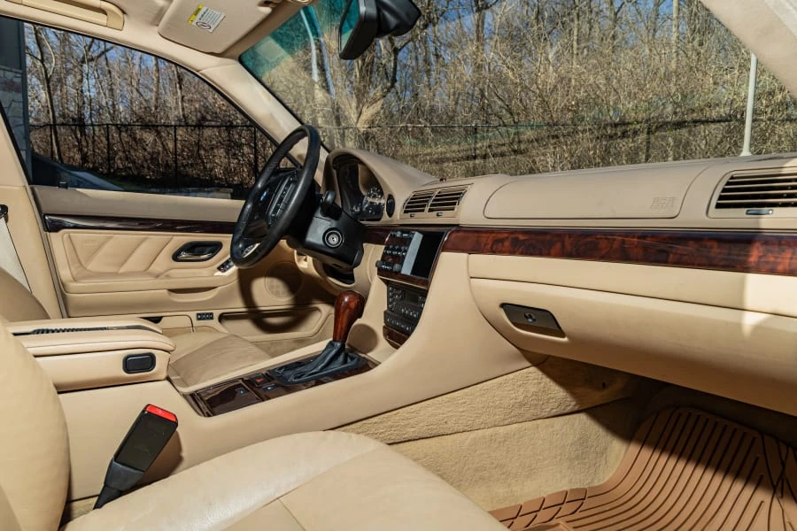 2001 BMW E38 7 Series - Image 12 of 31