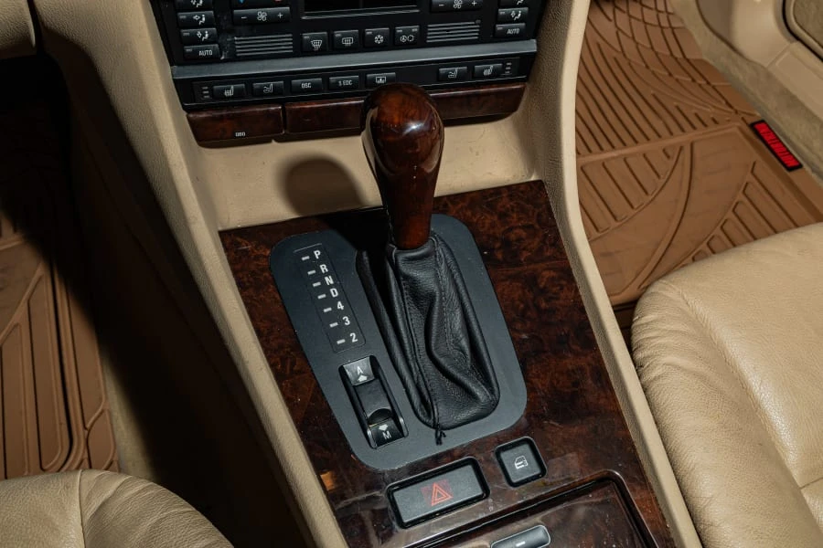 2001 BMW E38 7 Series - Image 28 of 31