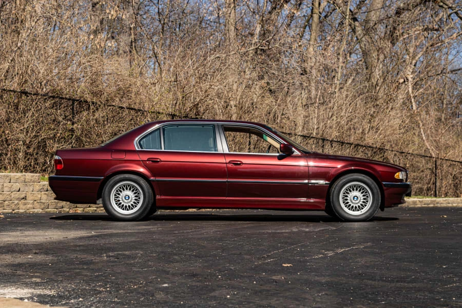 2001 BMW E38 7 Series - Image 2 of 31