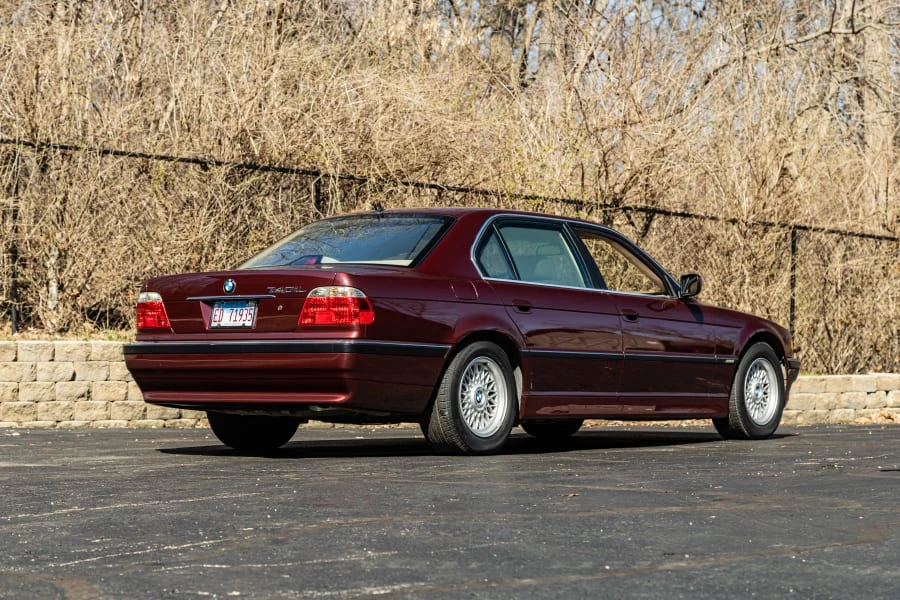 2001 BMW E38 7 Series - Image 3 of 31